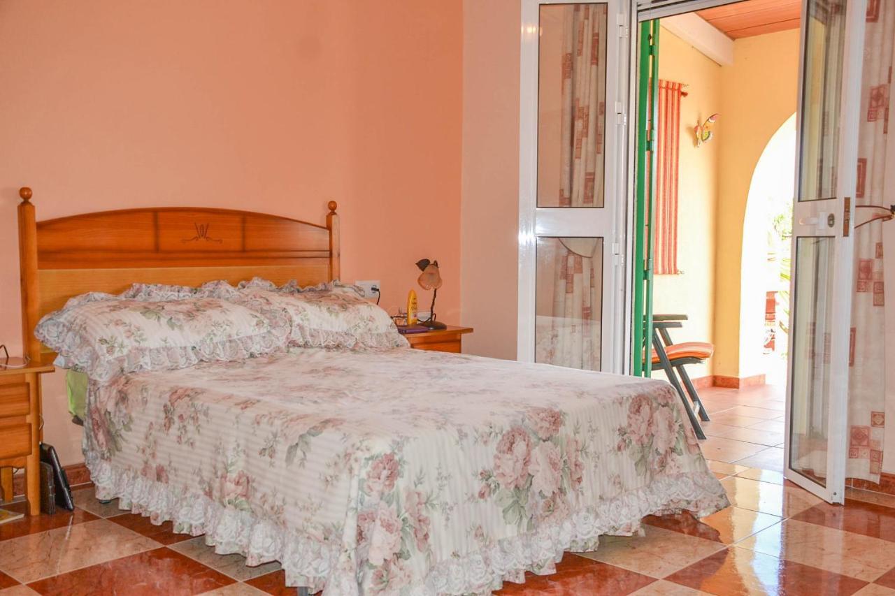 Traumhaus Fuer 6 Personen Mit Spektakulaerem Privaten Pool Und Schoenem Ausblick In Die Natur Осанехос Экстерьер фото